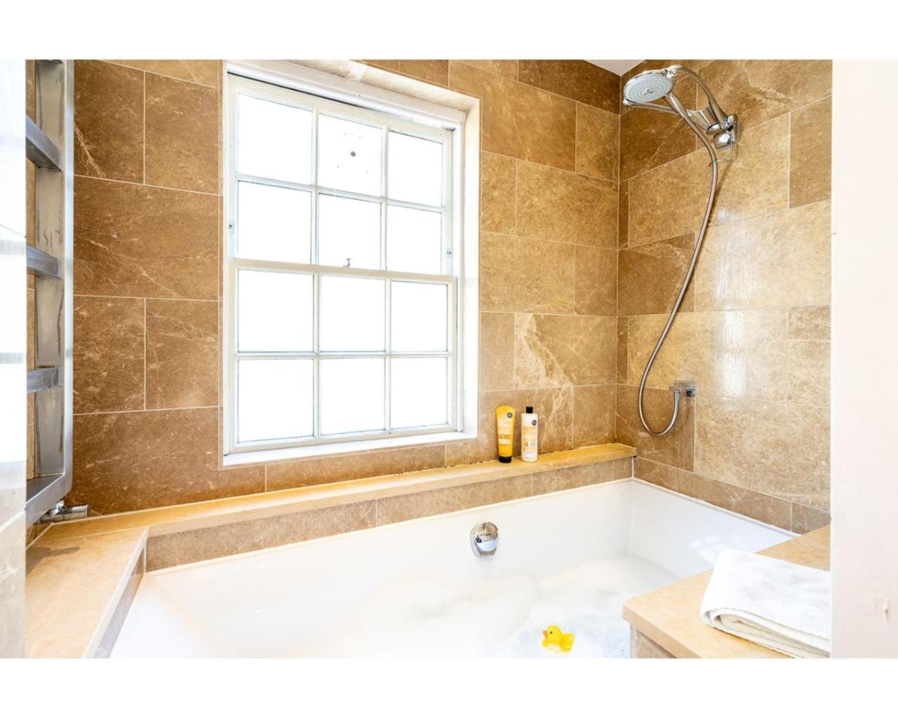 Murphys House - 3 Bed Luxury Central Townhouse Бат Номер фото